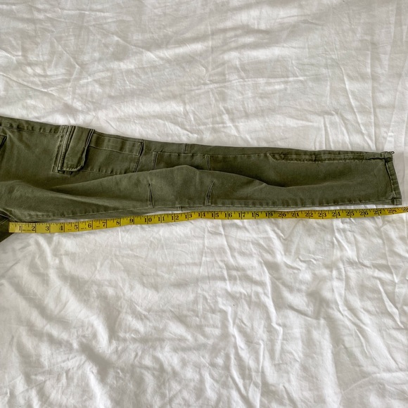 2/$50💙 CLOSET CLEAN OUT: Aritzia cargo pants/jeans - Picture 12 of 15